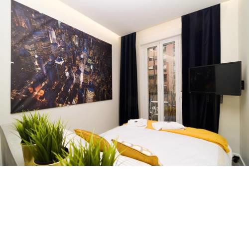 Modern Studio in Embajadores Street by Batuecas