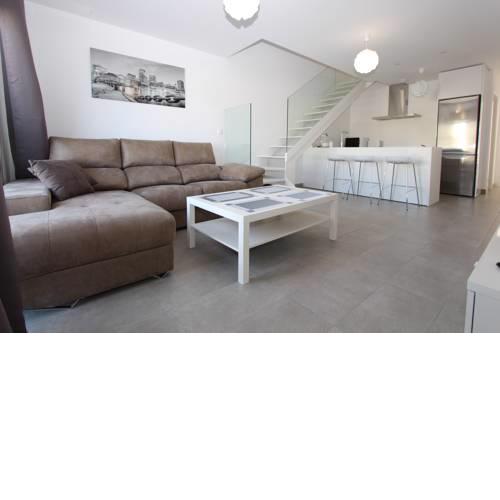 Modern Townhouse San Pedro