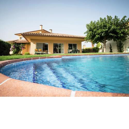 Modern Villa in les Corts with Pool