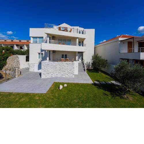Modern Villa in Nin with Terrace
