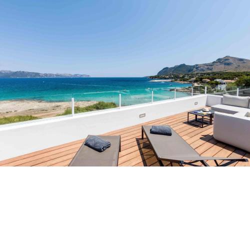 Moderna Villa con vistas al mar en Alcudia