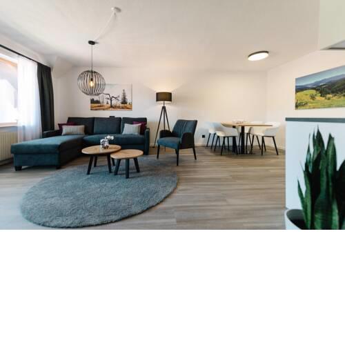Moderne 3 Zi.-FeWo BlackForest Art Nähe Freiburg