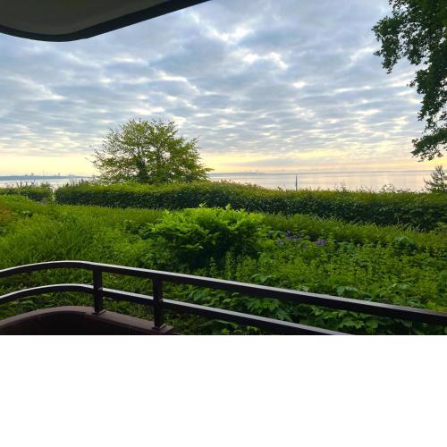 Moderne 3-Zi-Wohnung mit Meerblick direkt am Strand