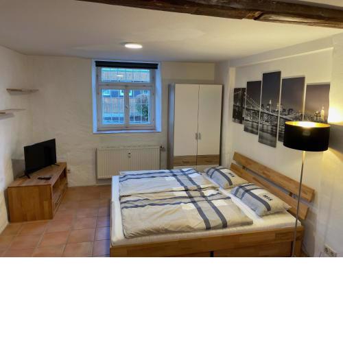 Moderne 3-Zimmer-Wohnung mit WLAN, TV + Gartenteil + Stellplatz