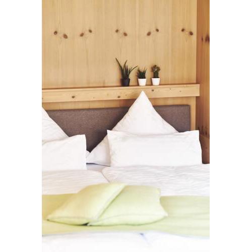 Moderne Alpine Suites mit Küche & Balkon by stayFritz
