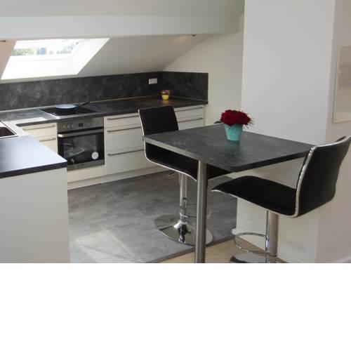 Moderne DG-Wohnung in ruhiger Lage