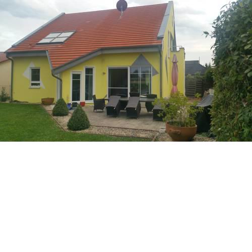 Moderne großzügige Villa 246 qm 8,5 Zimmer, offener Kamin bis zu 13 Schlafplätze