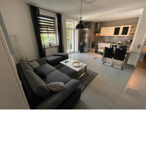 Moderne Luxuswohnung mit Parkblick in Altstadtnähe