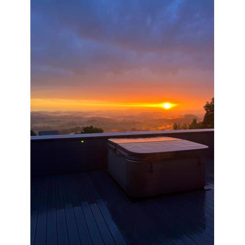 Moderne Villa mit Whirlpool und Heimkino
