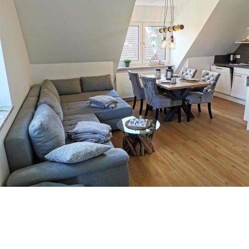 Moderne Wohnung mit Pool