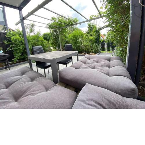 Moderne Wohnung mit sonniger Terrasse