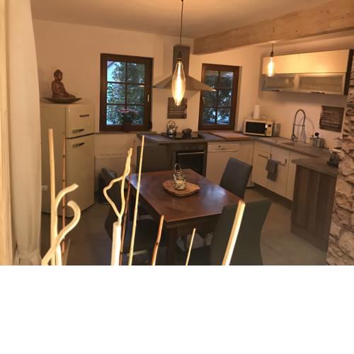 Modernes 65 qm Apartment / Ferienwohnung mit Balkon bis zu 4 Pers.
