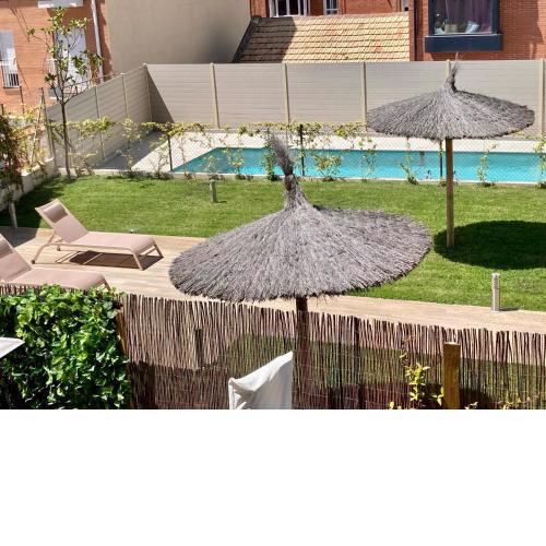 Moderno apartamento con piscina
