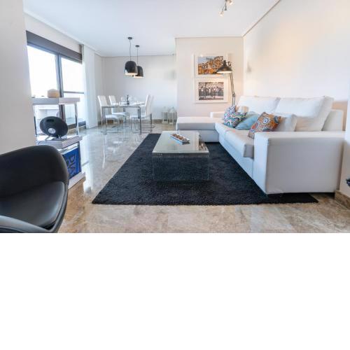 Moderno apartamento de dos dormitorios al lado del Golf