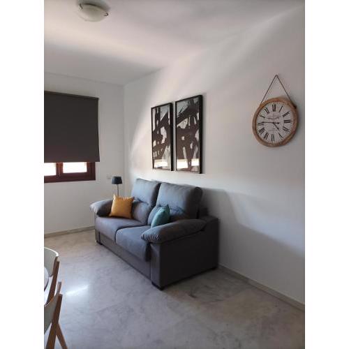 Moderno apartamento en conjunto residencial con piscina y parking gratis