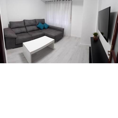 MODERNO PISO AL LADO DE LA PLAYA