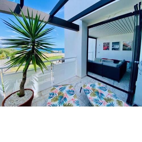 Moderno y Exclusivo Apartamento en primera línea en Casares del Mar, 1-2