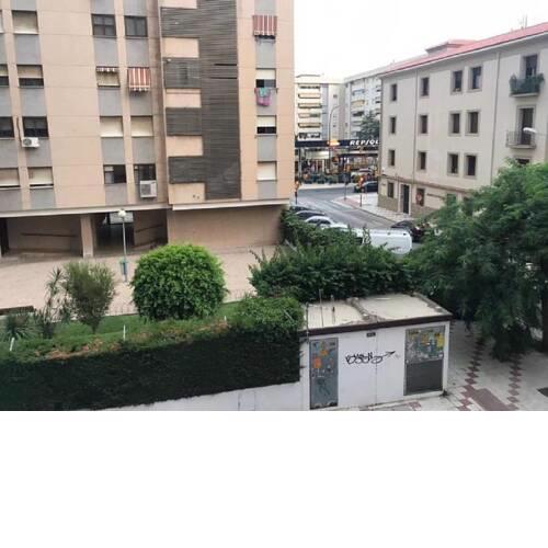 Modest Apartment in Malaga near Playa de Huelin Sea