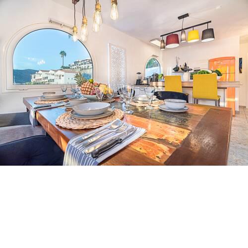 Mogan luxury apartment, sea views, jacuzzi and sauna.