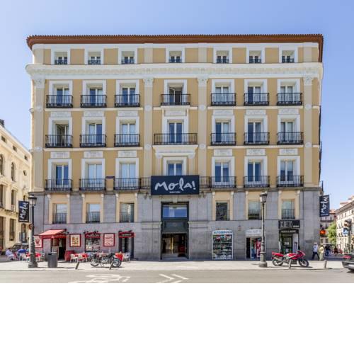 Mola Hostel