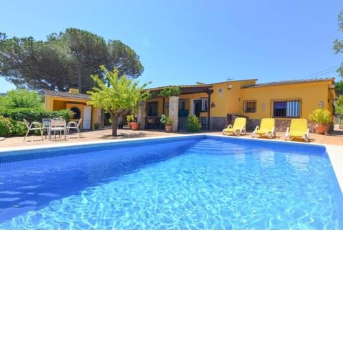 Montbarbat Villa Sleeps 11 Pool WiFi