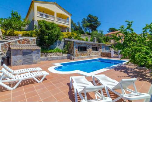 Montbarbat Villa Sleeps 6 Pool