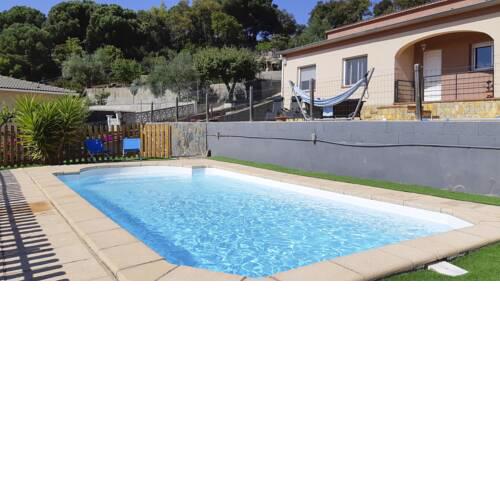 Montbarbat Villa Sleeps 7 with Pool