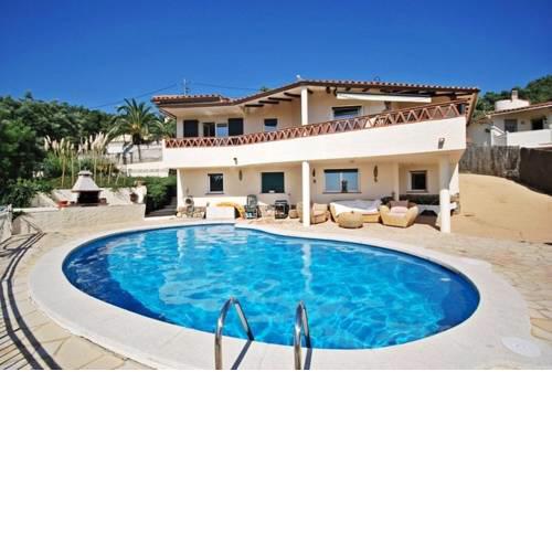 Montbarbat Villa Sleeps 8 Pool WiFi