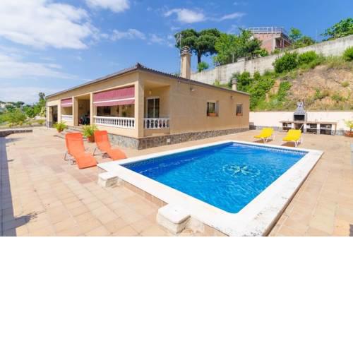 Montbarbat Villa Sleeps 9 Pool WiFi