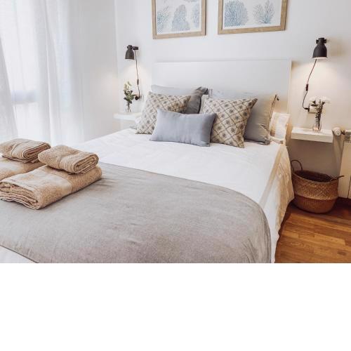 Monte Cerrau, apartamento con plaza de garaje y WIFI