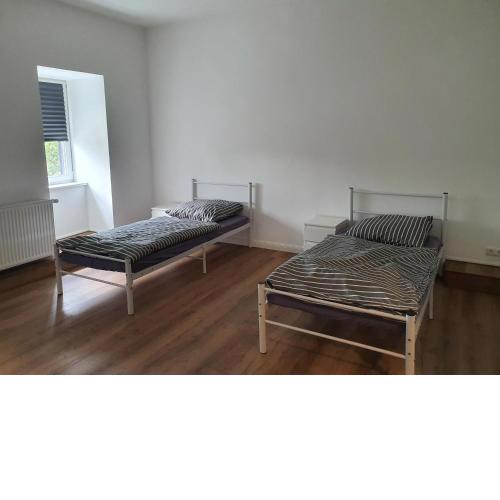 Monteurwohnung für 6 Personen inkl. MwSt. - 1. Eingang 2. OG rechts