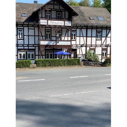 Monteurzimmer Ahnetal Zweibettzimmer mit eigenem Bad