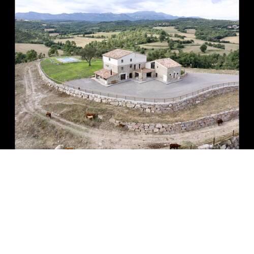 Montmajor Villa Sleeps 14 with Pool and Air Con