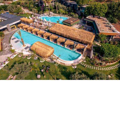 Morina Deluxe Hotel