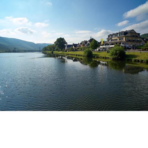 Moselhotel Sonnenuhr