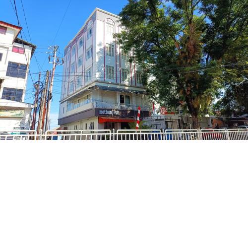 Mottomo Inn Manado