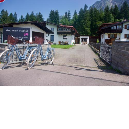 Mountain Hostel City