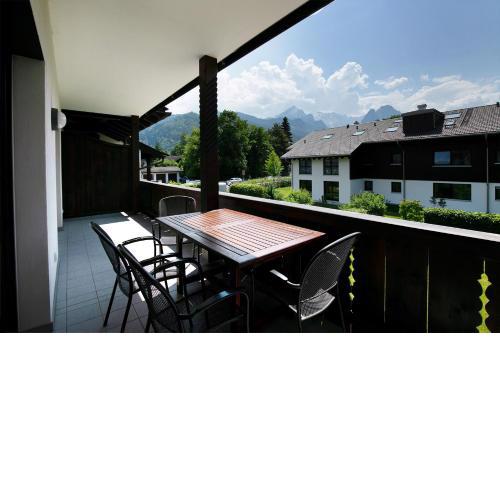 MOUNTAIN VIEW APARTMENT