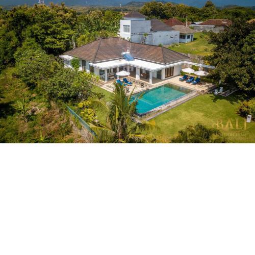Mountain Villa Aina Lokahi - With a fantastic view!