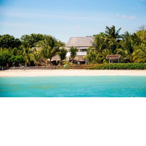 Myamo Beach Lodge