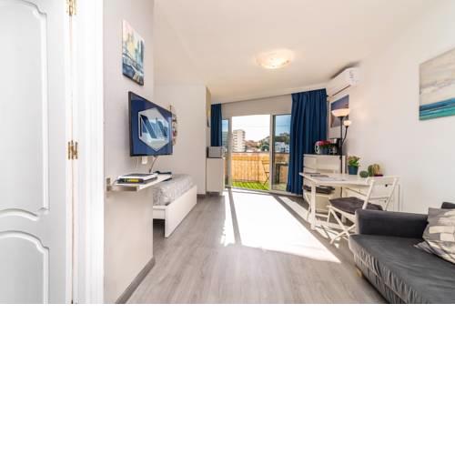 N&A Benalmádena 1 BR waterfront apt