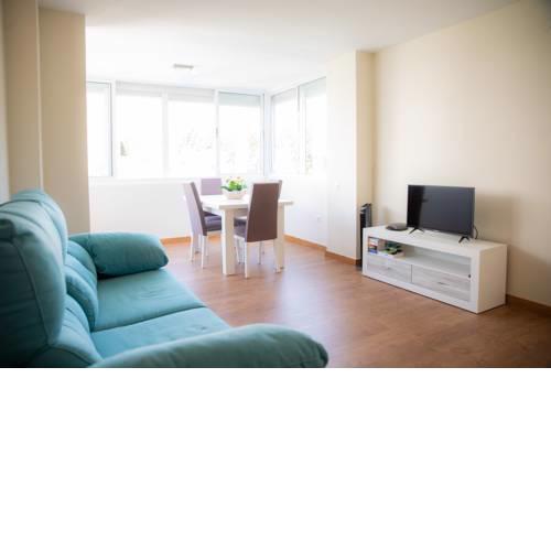 N&A Benalmádena Recently Refurbished 1 BDR Apt