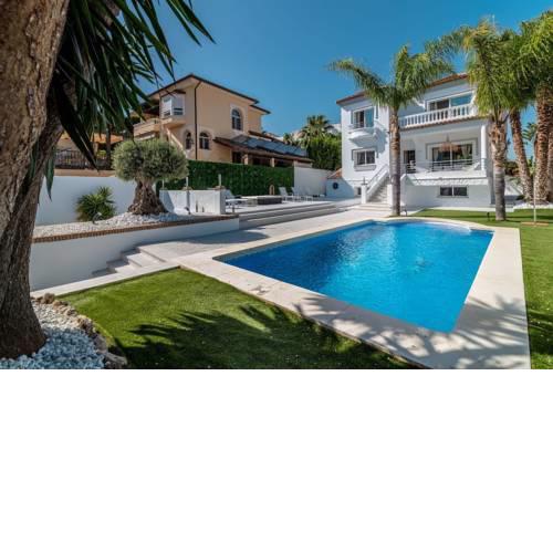 N&A Luxury 5 BDR Villa Private Pool BBQ Cinema