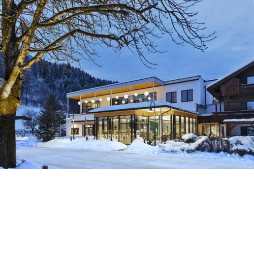 Natürlich Hell. Aparthotel & Camping
