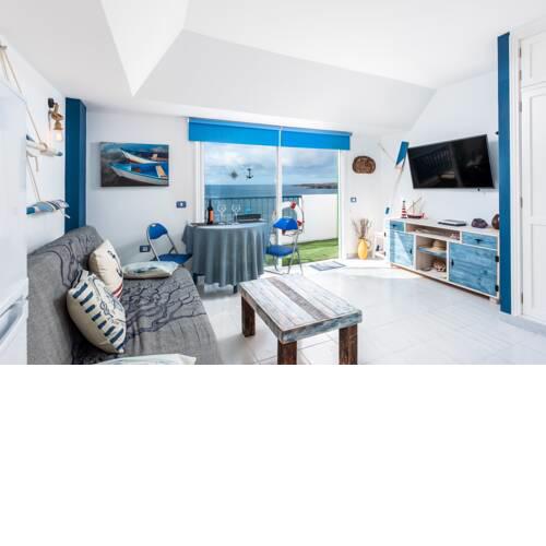 Nautical Loft *Beachfront *Terraces *Parking