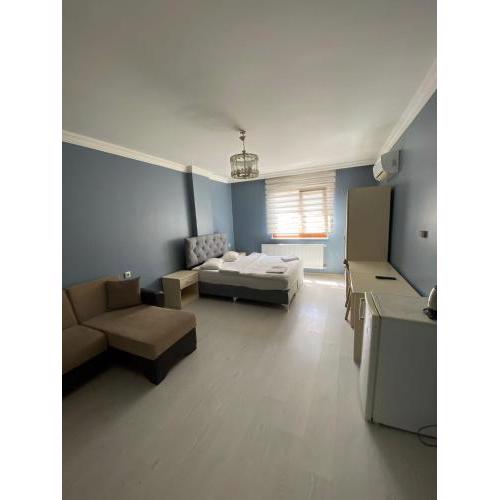 Naz suit home