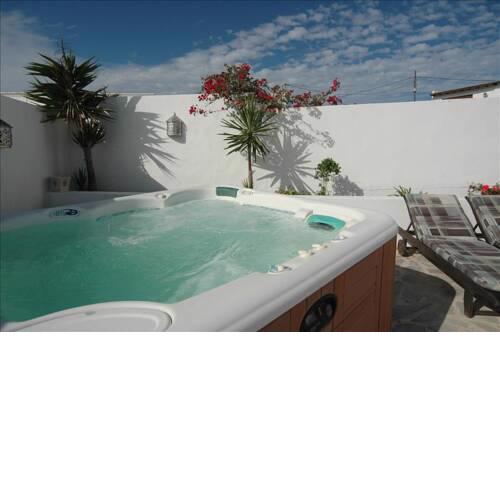 Nazaret Bungalow Sleeps 4