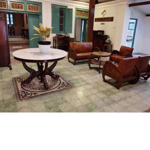 Ndalem Kinasih Homestay Syariah