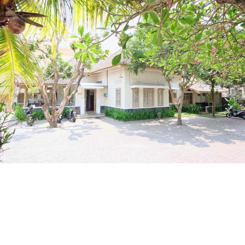Ndalem Suratin Guesthouse