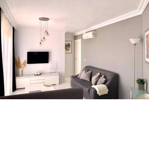 Nerja Casa con gran terraza, muy luminosa y en tranquila zona residencial